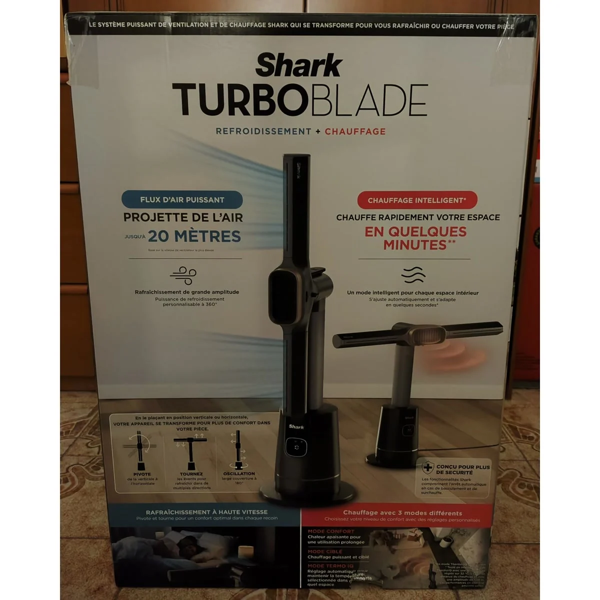 Le carton d’origine du Shark TurboBlade Cool + Heat, fermé